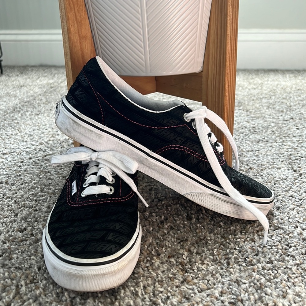 Black suede vans